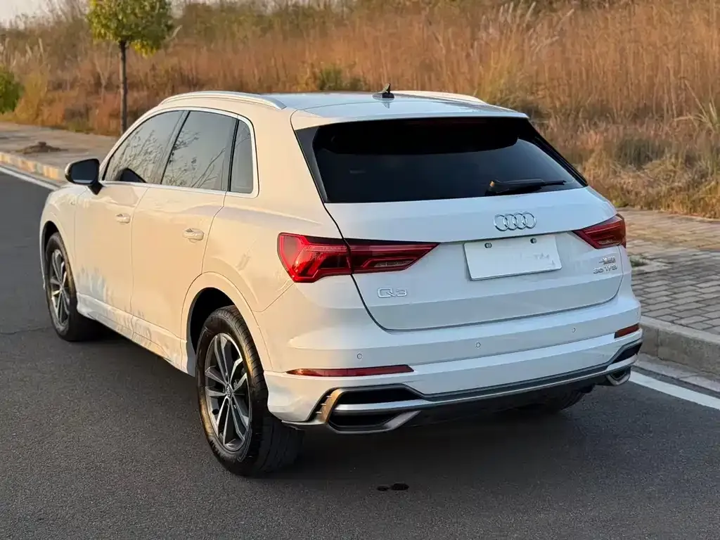 Audi Q3 2021 из CN, фото 8