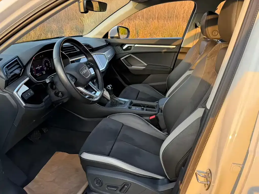 Audi Q3 2021 из CN, фото 2