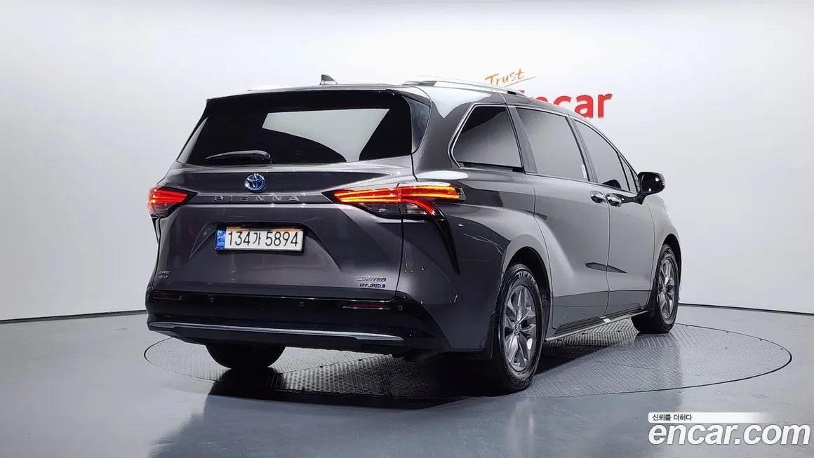 Toyota Sienna 2023 из KR, фото 3
