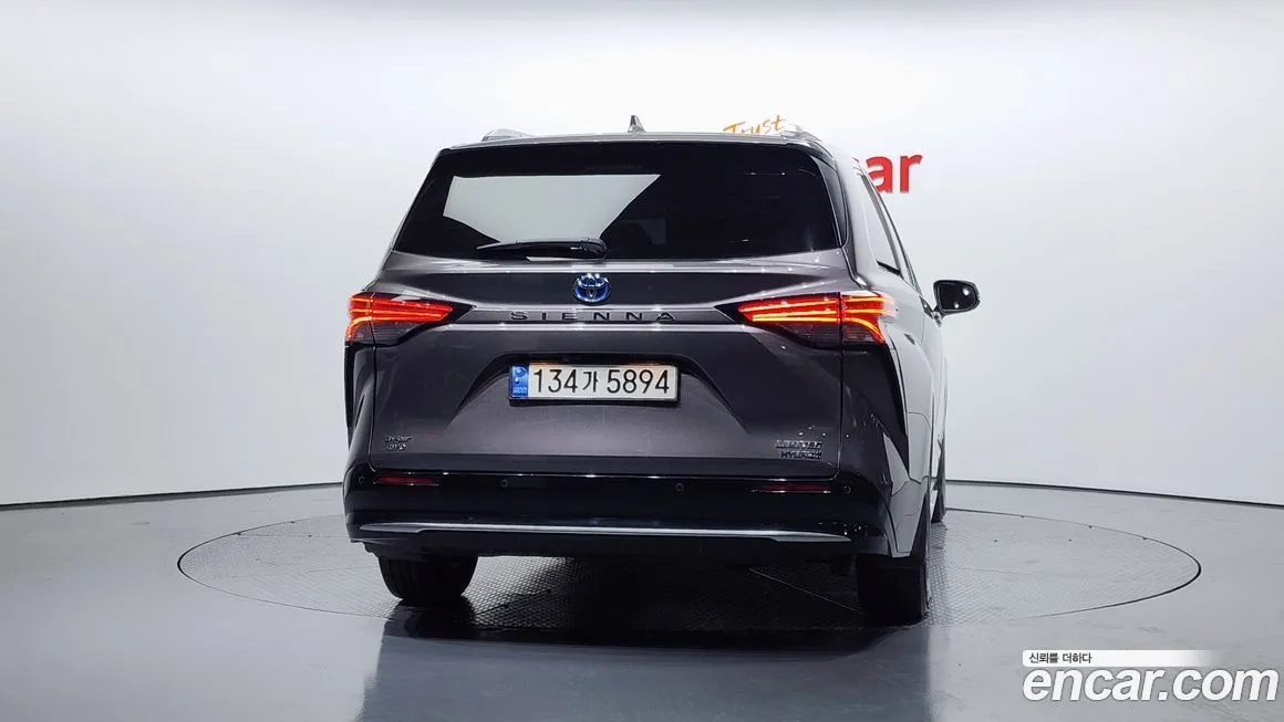 Toyota Sienna 2023 из KR, фото 7