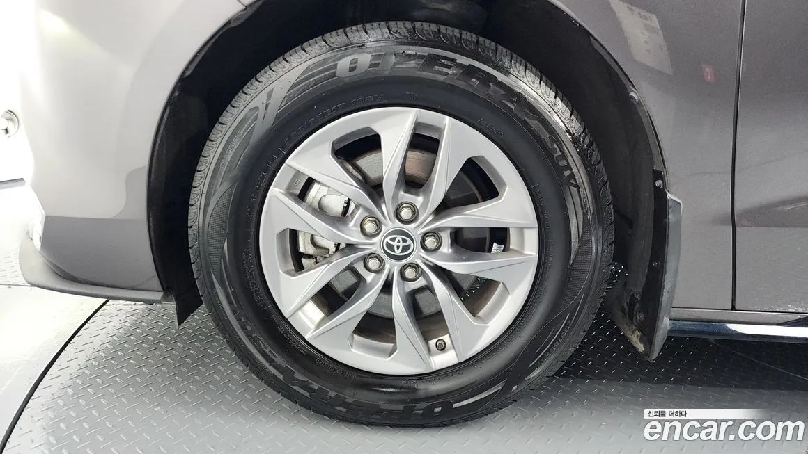 Toyota Sienna 2023 из KR, фото 10