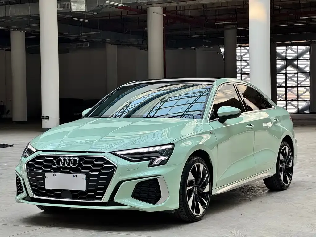 Audi A3 2023 из CN, фото 3
