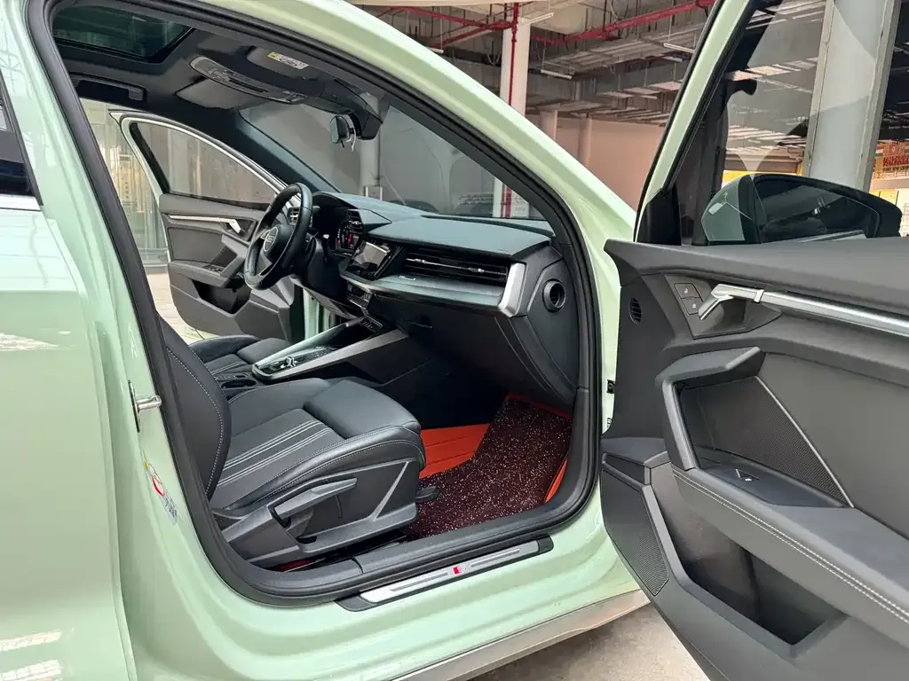 Audi A3 2023 из CN, фото 7