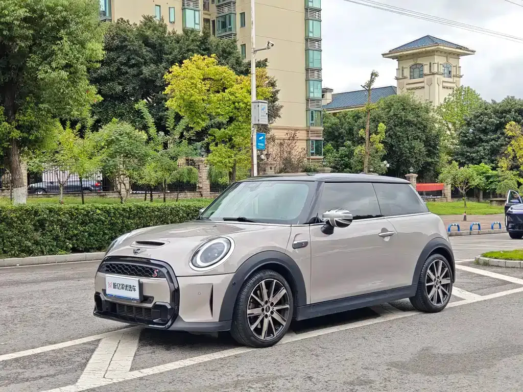 MINI Cooper (3-door) 2021 из CN, фото 1
