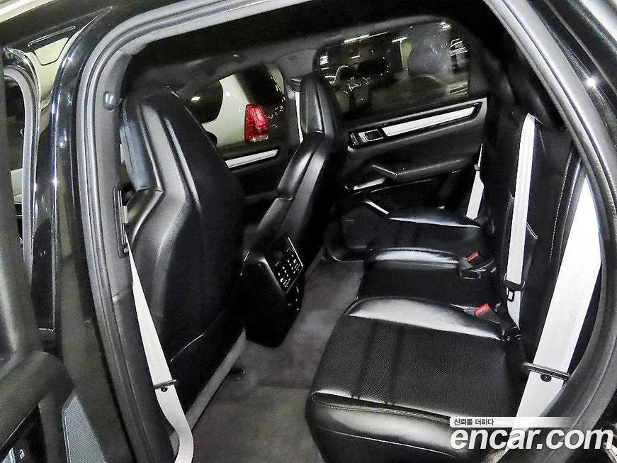 Porsche Cayenne 2023 из KR, фото 8