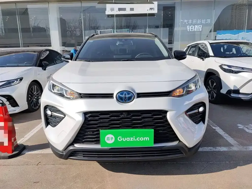 Toyota Wildlander 2023 из CN, фото 3