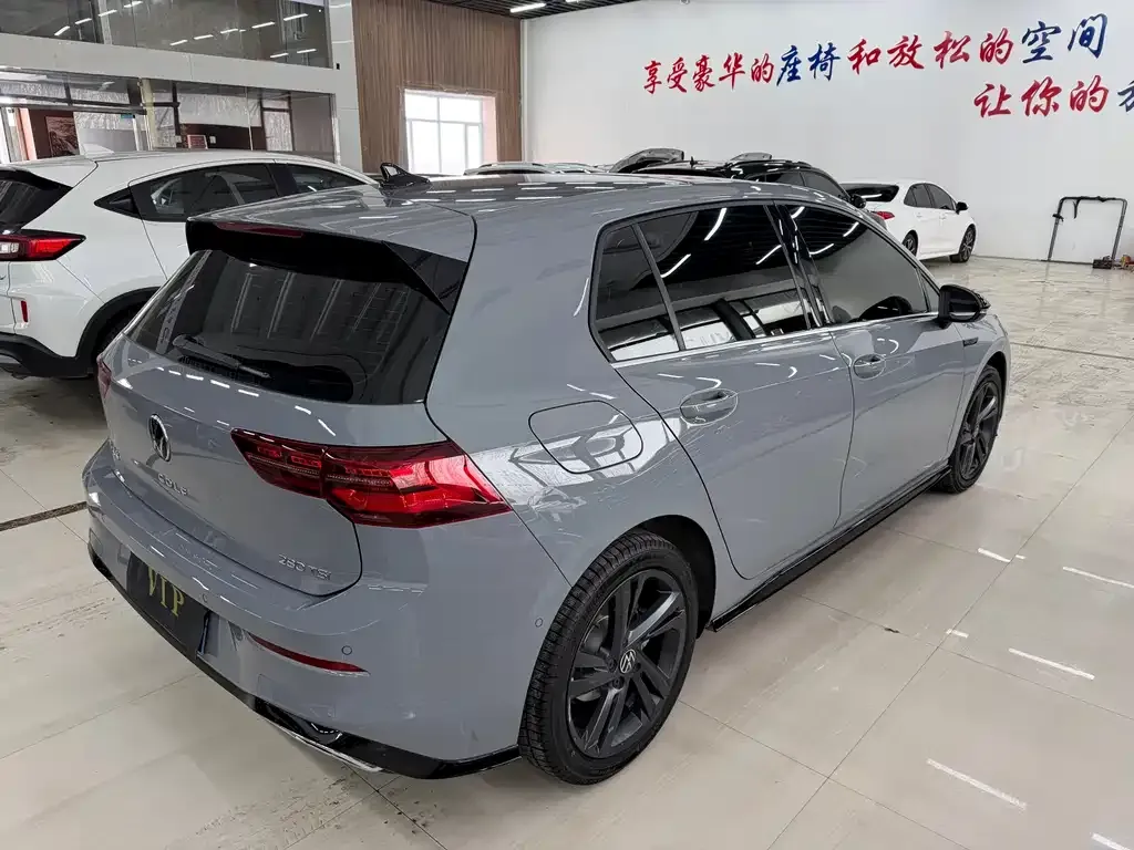 Volkswagen Golf 2023 из CN, фото 7