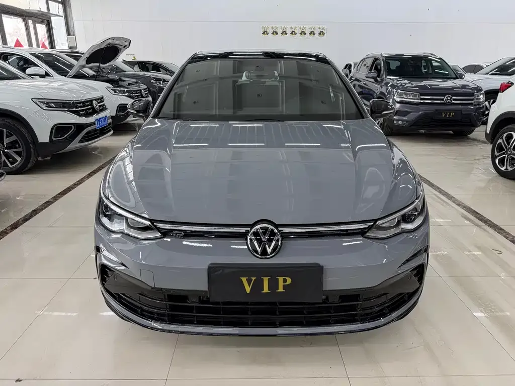 Volkswagen Golf 2023 из CN, фото 6