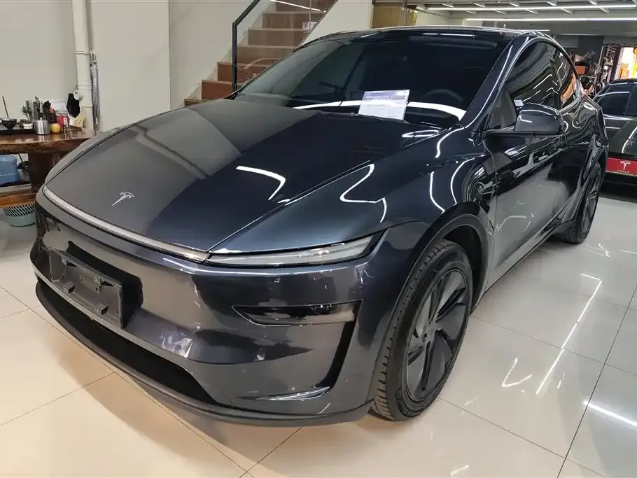 Tesla Model Y 2025 из CN, фото 1