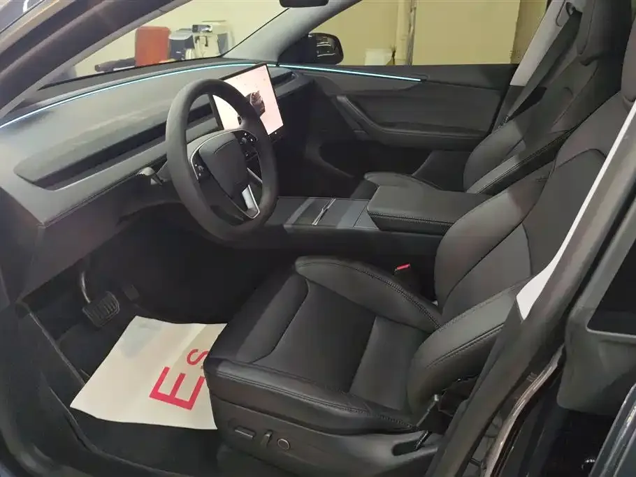Tesla Model Y 2025 из CN, фото 4