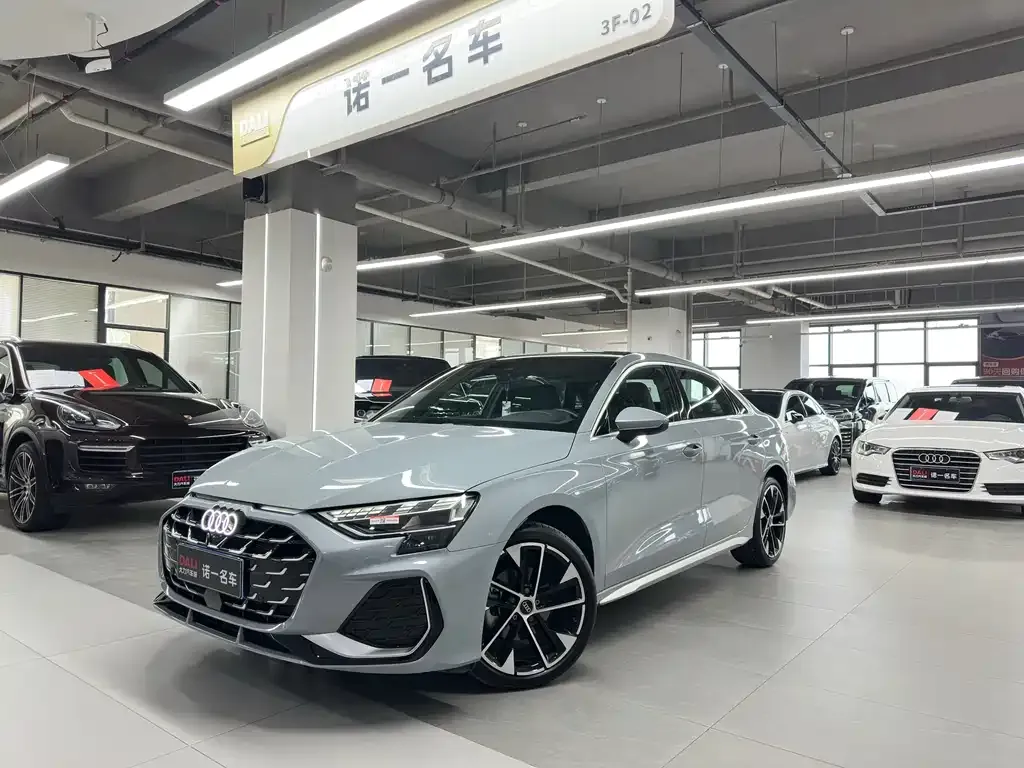 Audi A3 2024 из CN, фото 1