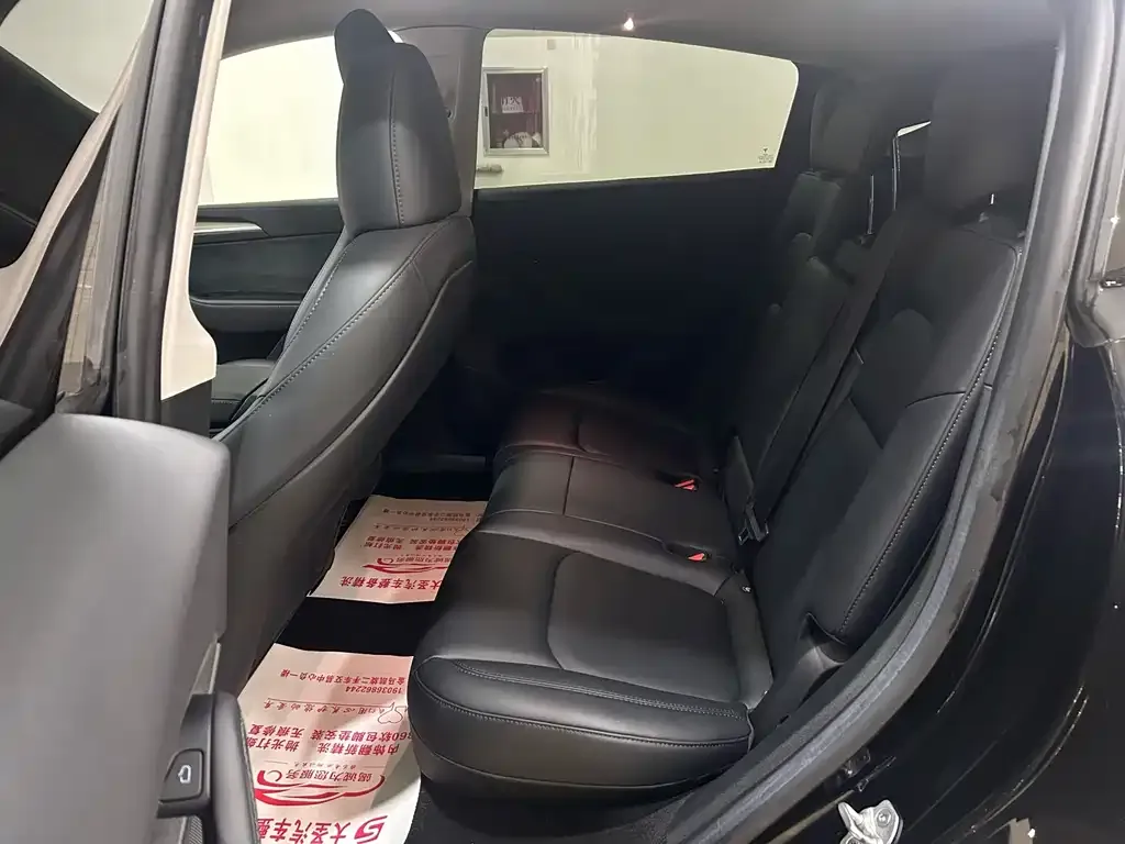 Tesla Model Y 2023 из CN, фото 9