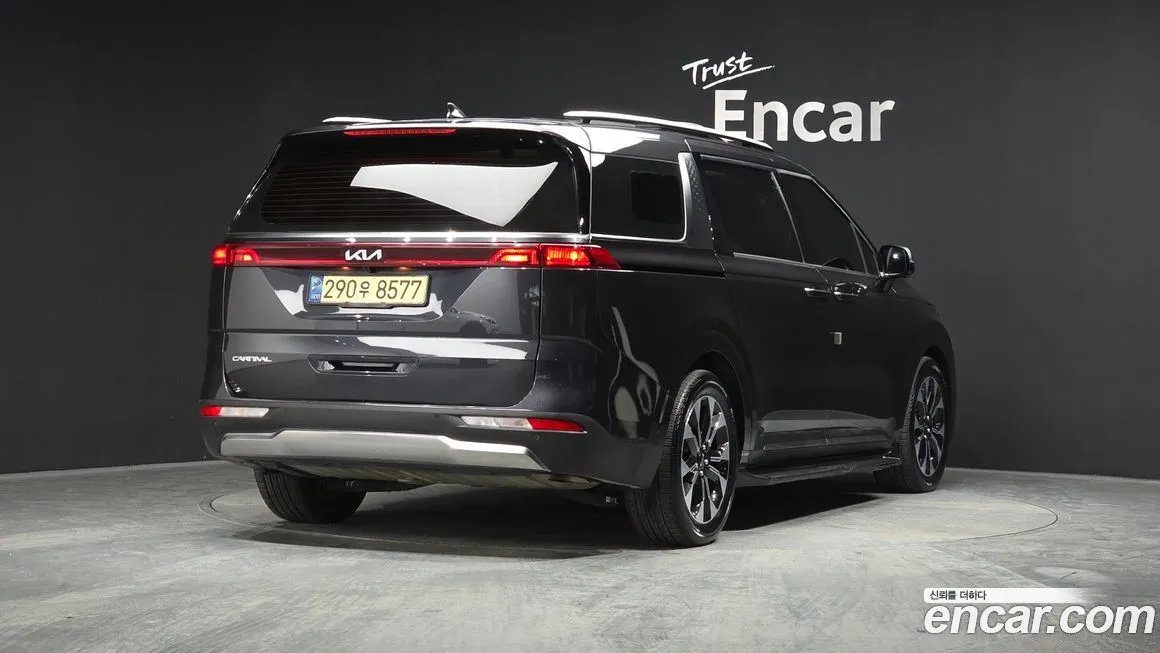 Kia Carnival 2023 из KR, фото 2