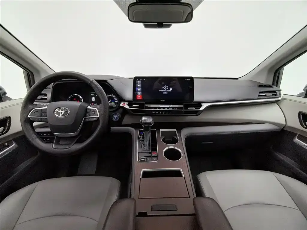 Toyota Granvia 2024 из CN, фото 3