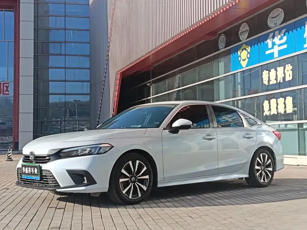 Honda Civic 2023 из CN, фото 2