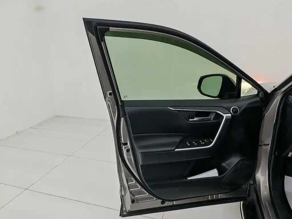 Toyota RAV4 2021 из CN, фото 7