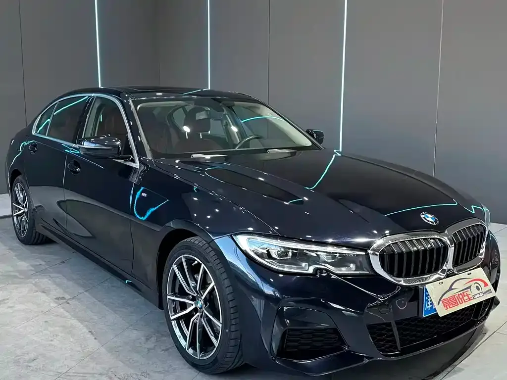 BMW 3 Series 2022 из CN, фото 10