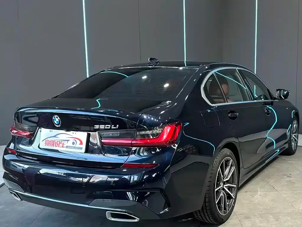 BMW 3 Series 2022 из CN, фото 3