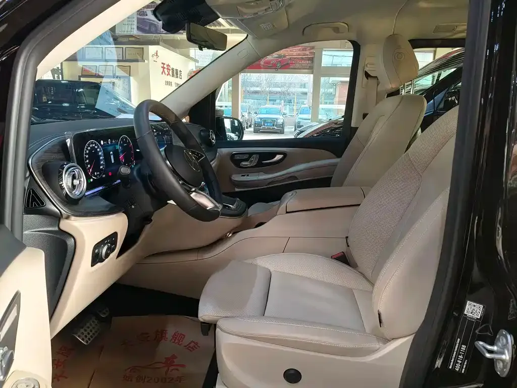 Mercedes-Benz V-Class 2025 из CN, фото 9