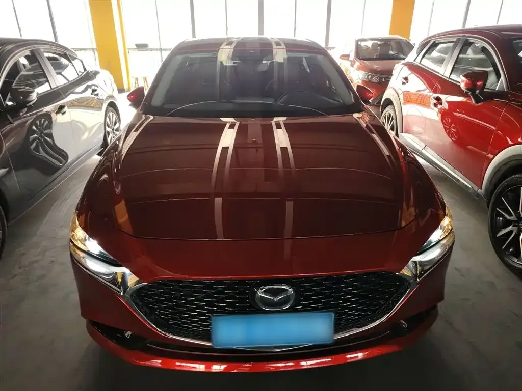 Mazda 3 Axela 2023 из CN, фото 8