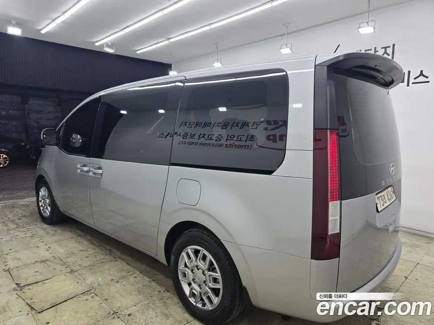 Hyundai Staria 2022 из KR, фото 3