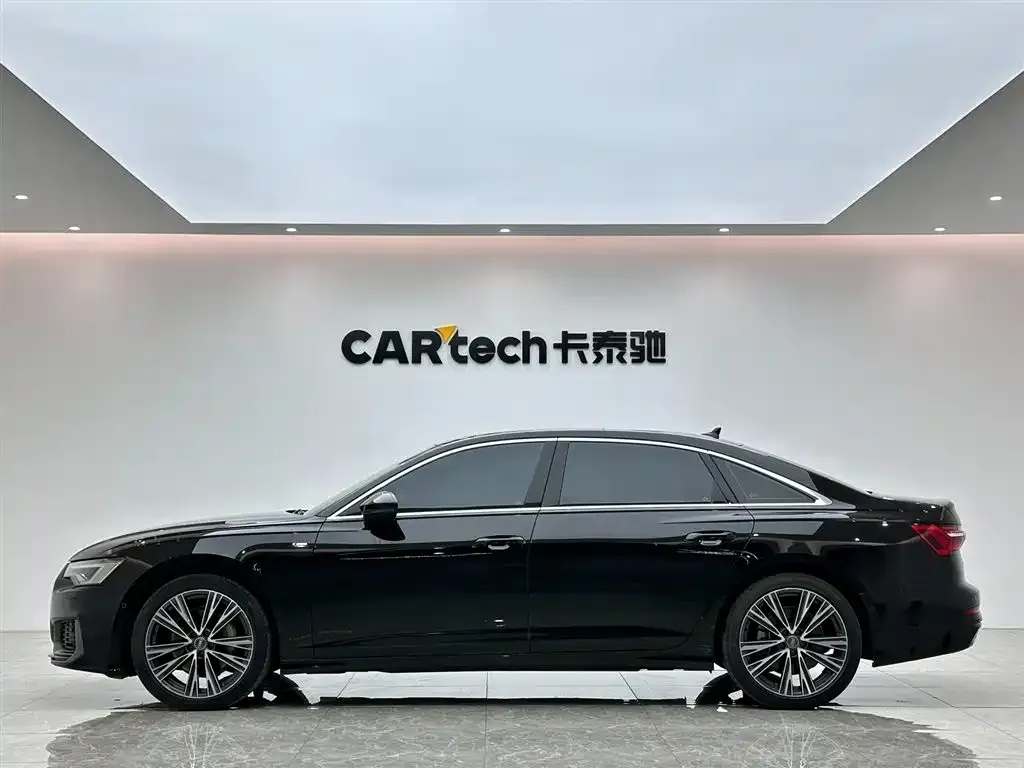 Audi A6L 2021 из CN, фото 6