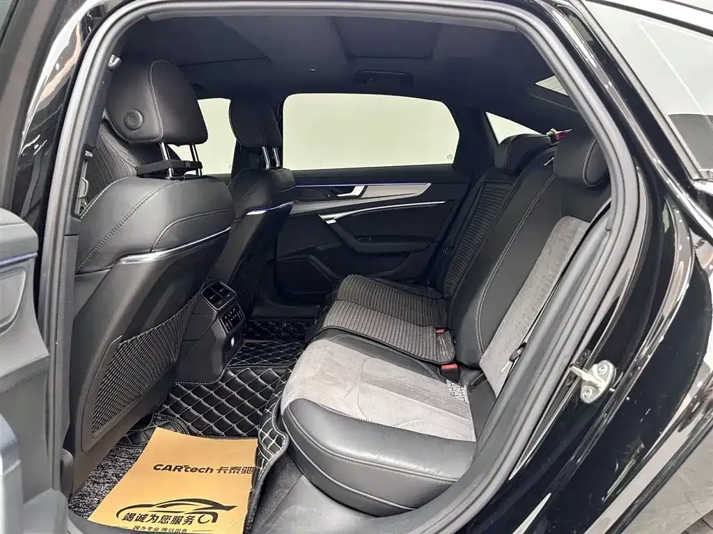 Audi A6L 2021 из CN, фото 7
