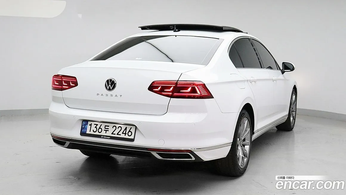 Volkswagen Passat 2021 из KR, фото 2