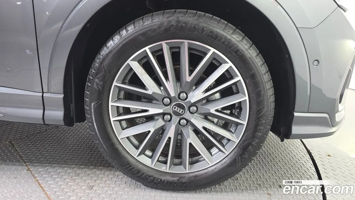 Audi Q3 2023 из KR, фото 6
