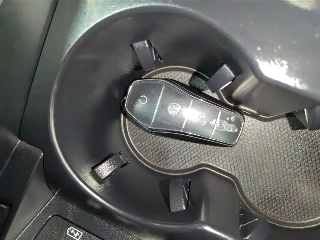 BYD Han L 2025 из CN, фото 7