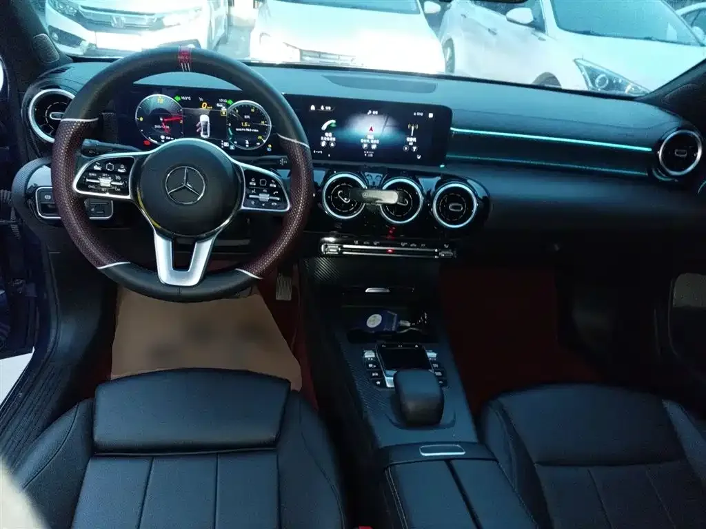 Mercedes-Benz A-Class 2023 из CN, фото 8