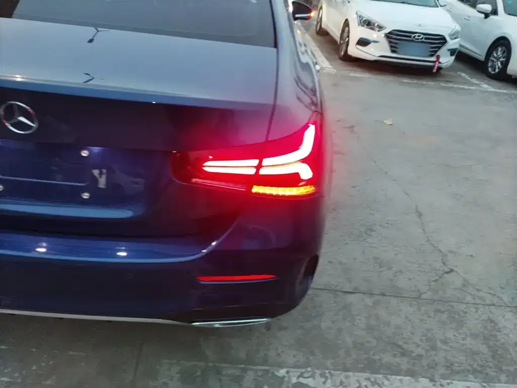 Mercedes-Benz A-Class 2023 из CN, фото 2