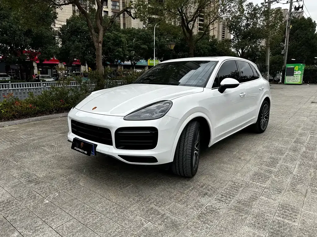 Porsche Cayenne — фото 9