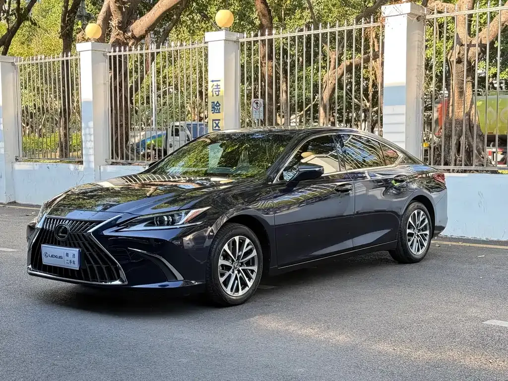 Lexus ES 2022 из CN, фото 1