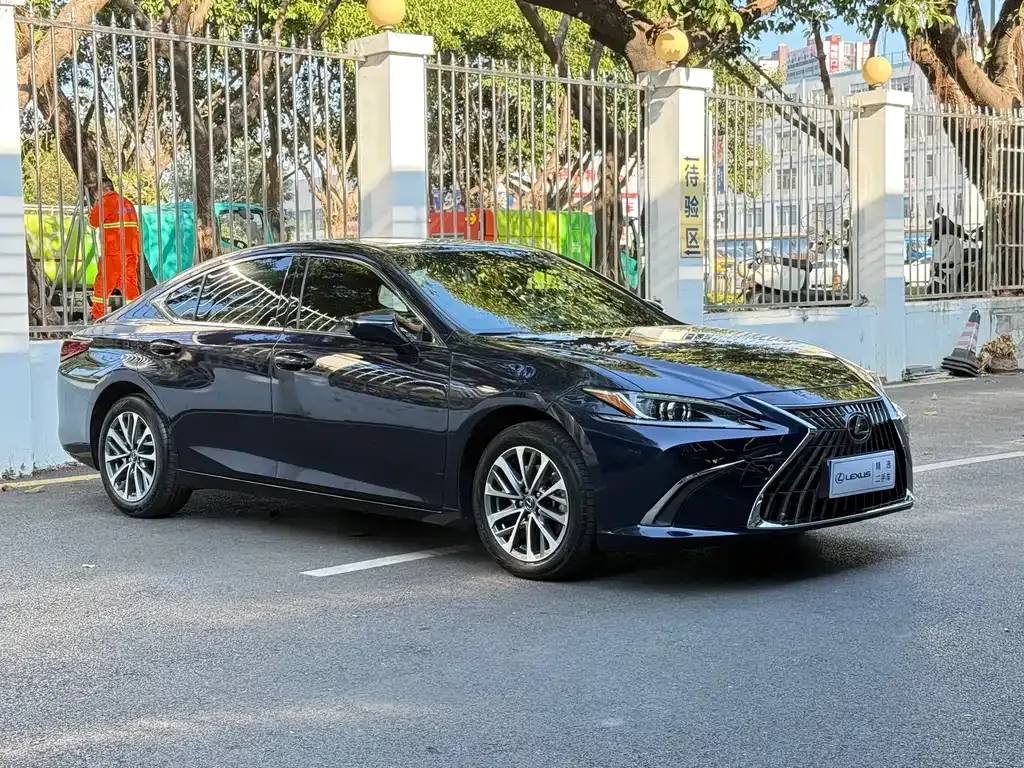 Lexus ES 2022 из CN, фото 4