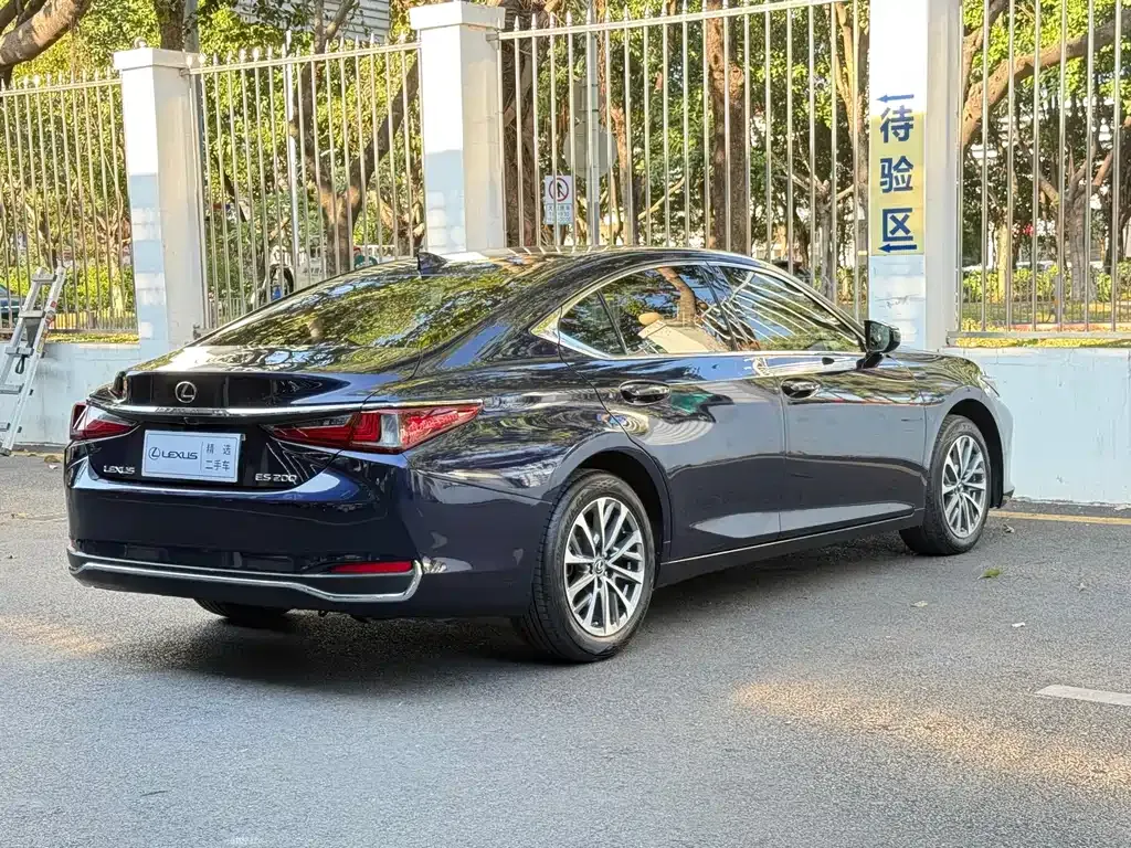 Lexus ES 2022 из CN, фото 8