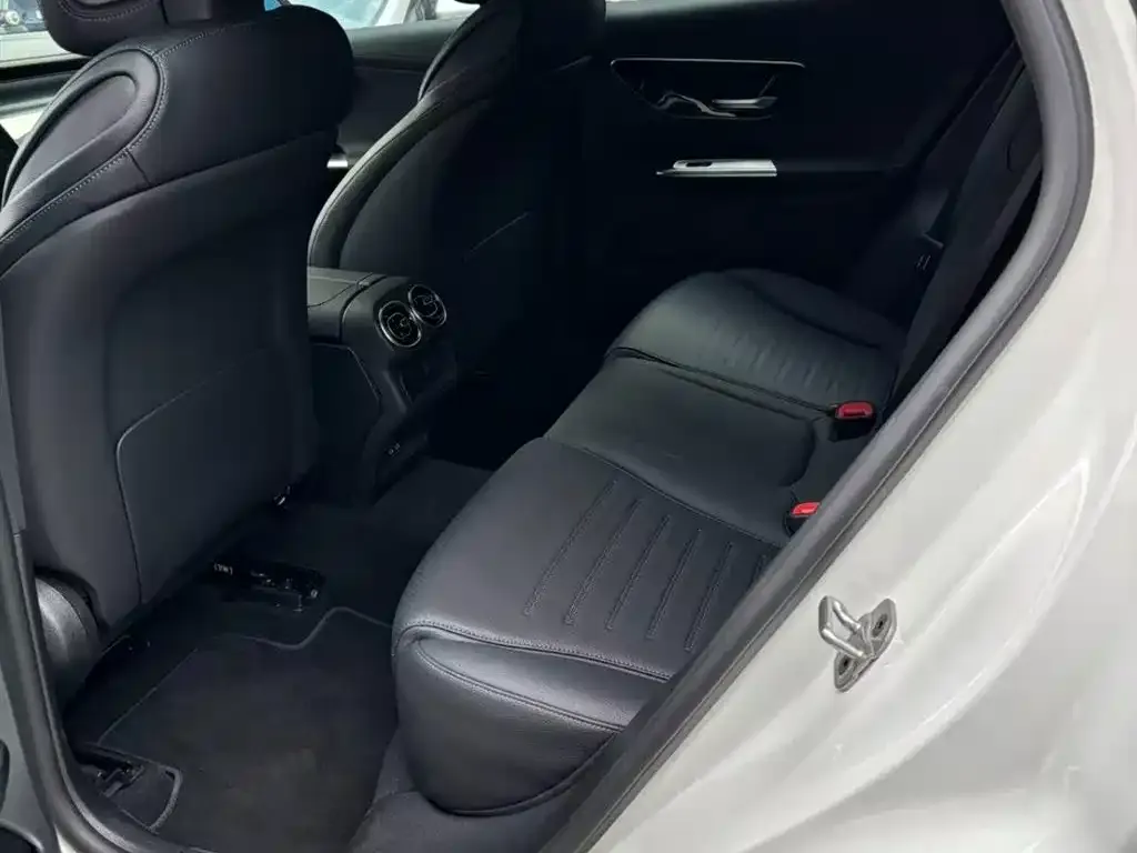 Mercedes-Benz GLC Coupe 2025 из CN, фото 3