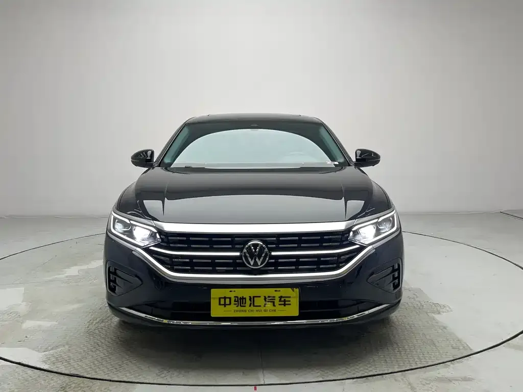 Volkswagen Passat 2023 из CN, фото 2