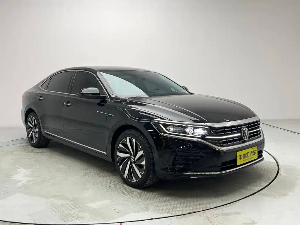 Volkswagen Passat 2023 из CN, фото 3