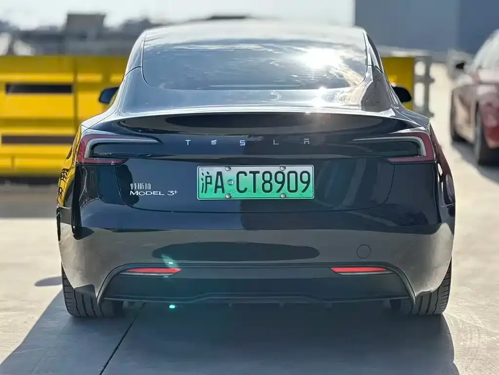 Tesla Model 3 2023 из CN, фото 3
