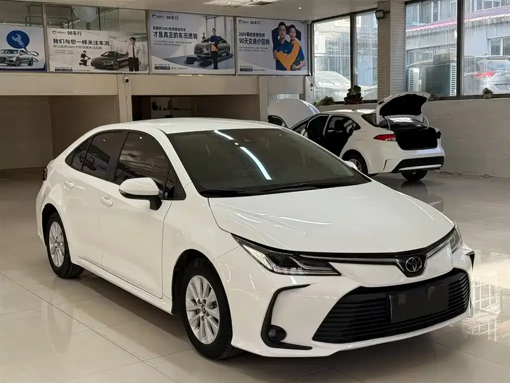 Toyota Corolla 2023 из CN, фото 9