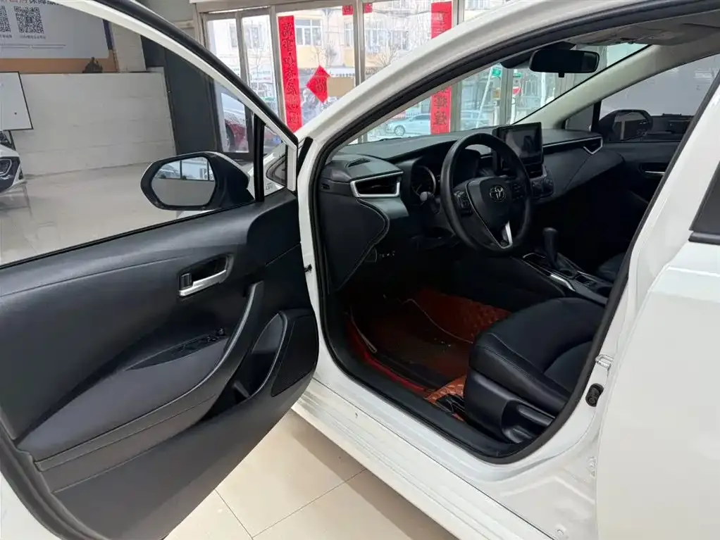 Toyota Corolla 2023 из CN, фото 7
