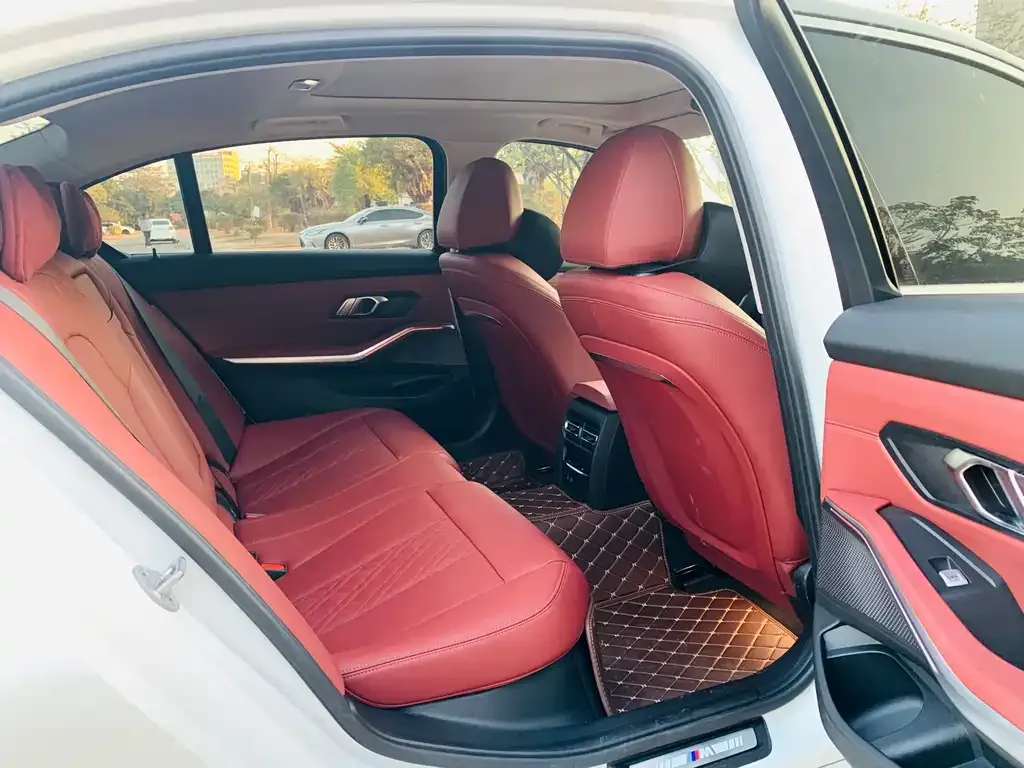BMW 3 Series 2025 из CN, фото 9