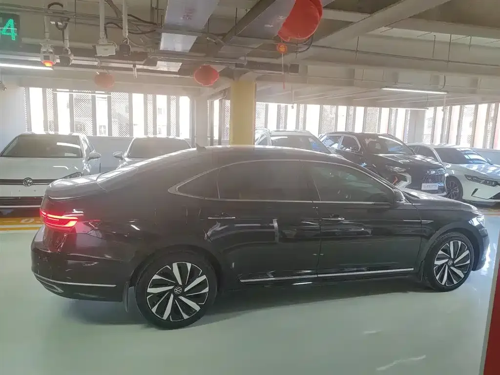 Volkswagen Passat 2022 из CN, фото 4