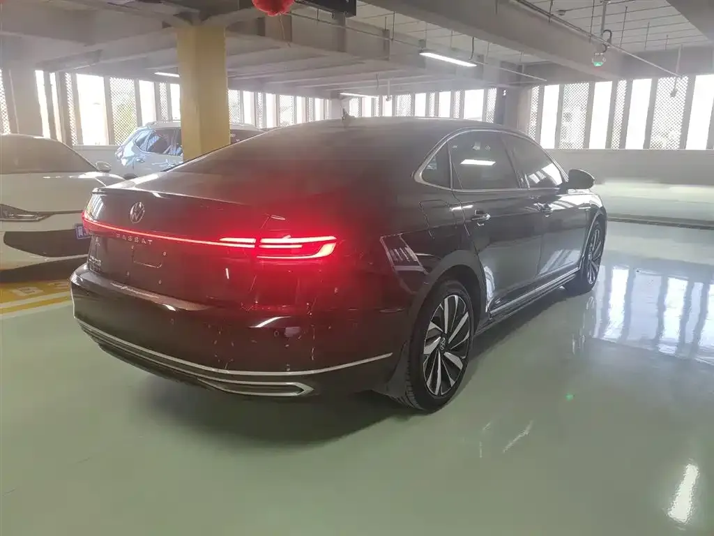 Volkswagen Passat 2022 из CN, фото 5