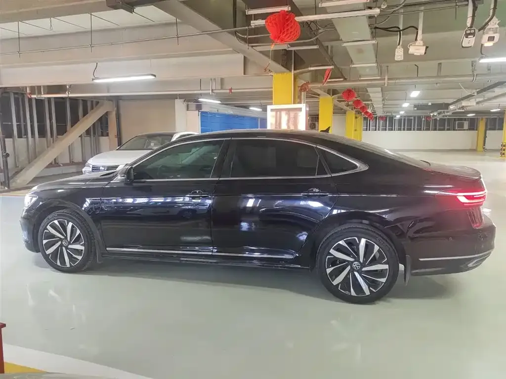 Volkswagen Passat 2022 из CN, фото 7