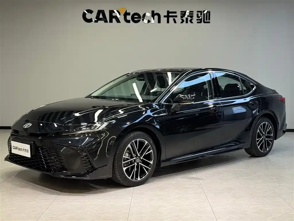 Toyota Camry 2025 из CN, фото 1