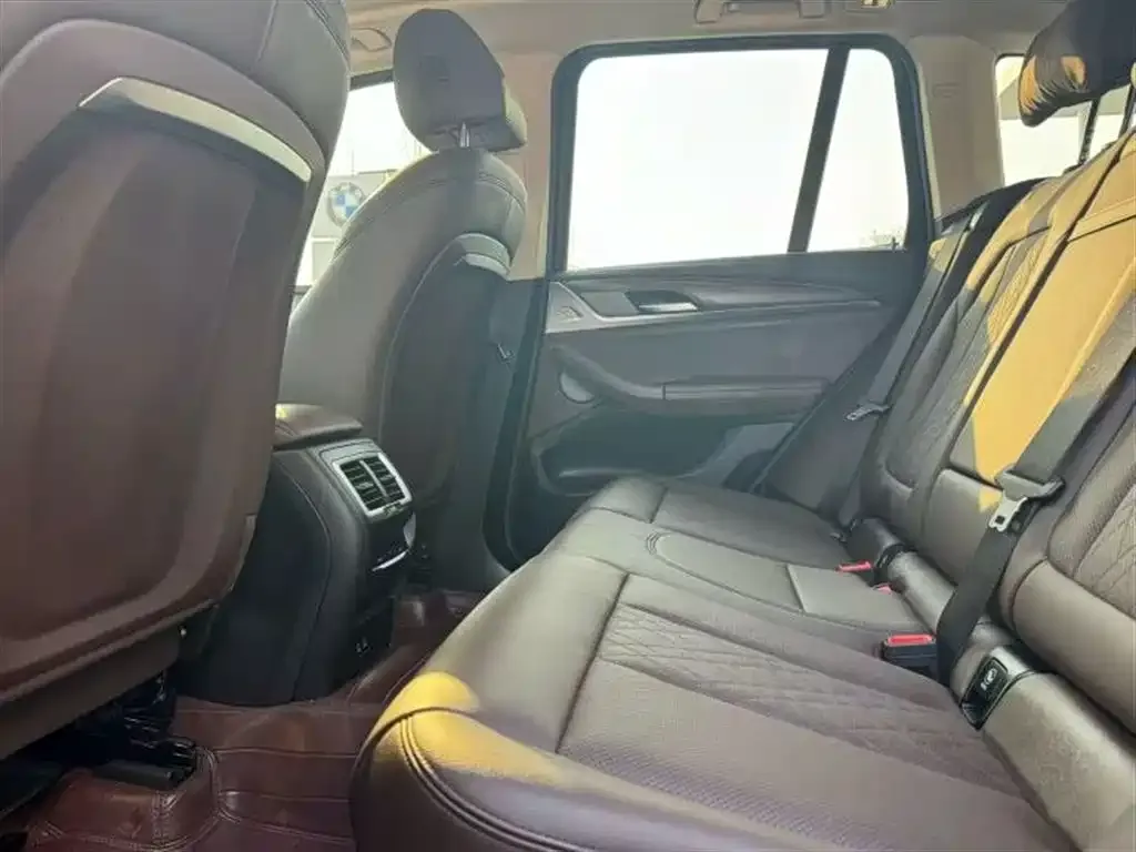 BMW X3 2023 из CN, фото 2
