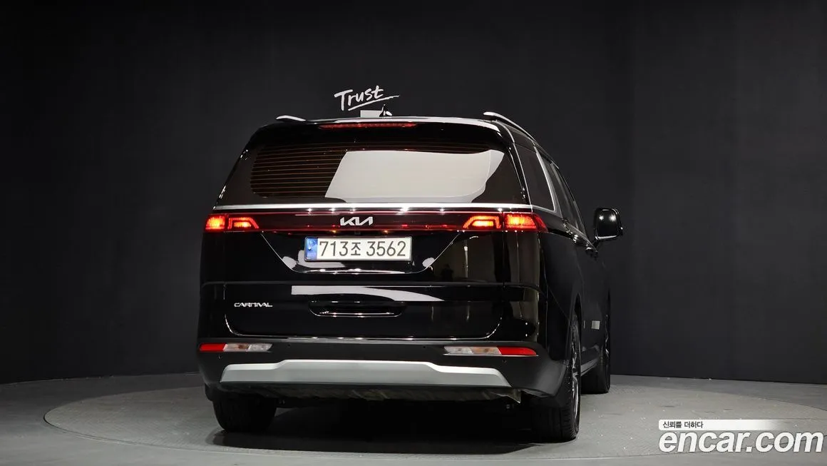 Kia Carnival 2023 из KR, фото 2