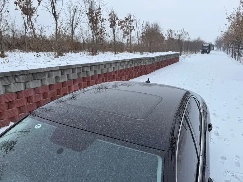 Volkswagen Passat 2023 из CN, фото 10